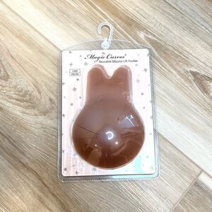 MAGIC CURVES REUSABLE SILICONE LIFT PASTIES